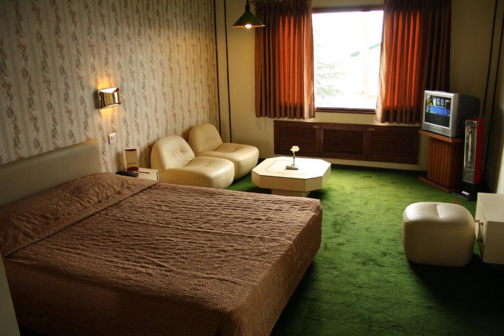 Honeymoon Inn Shimla Bilik gambar